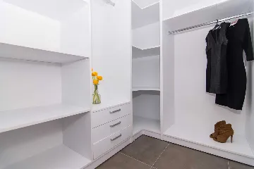 Villa with Private Pool for 10 in Kaštel Kambelovac