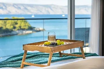 Villa in Vrboska for 8 Guests with Heated Pool