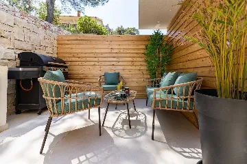 Villa in Vrboska for 8 Guests with Heated Pool