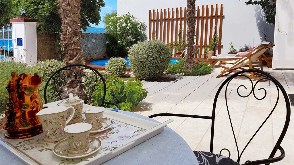 Orebic 4-Bedroom Villa for Up to 8 Guests