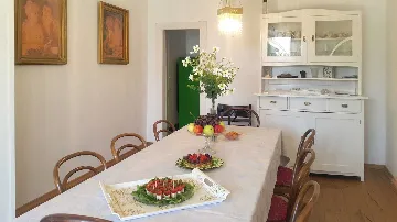 Orebic 4-Bedroom Villa for Up to 8 Guests