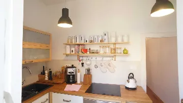 Orebic 4-Bedroom Villa for Up to 8 Guests