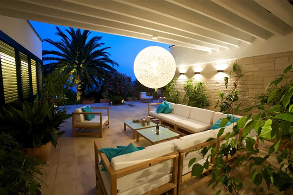 Villa for 16 Guests in Orebic with Sea Views