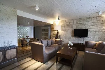 Villa for 16 Guests in Orebic with Sea Views