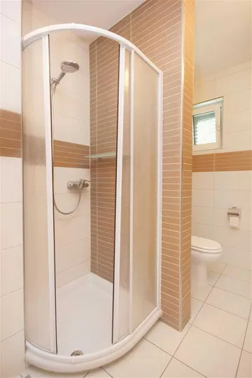 Villa for 16 Guests in Orebic with Sea Views