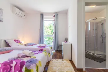 Villa with Private Pool for 6 Guests in Santalezi