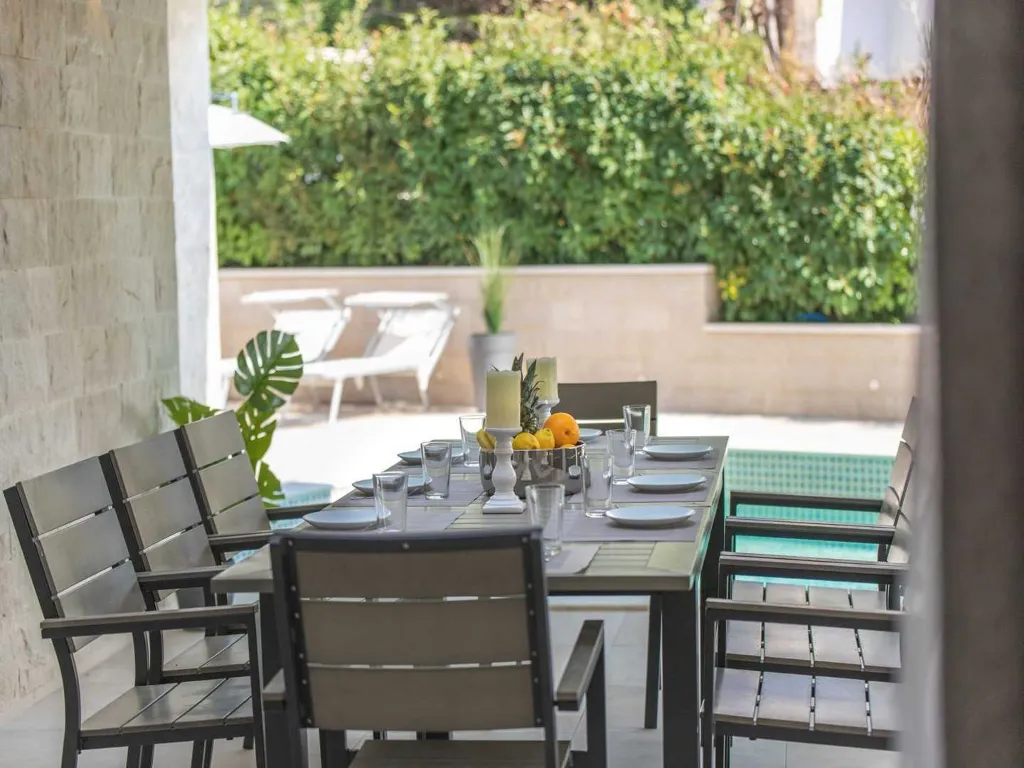 7-Bedroom Villa in Trogir for up to 14 Guests