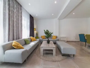 7-Bedroom Villa in Trogir for up to 14 Guests