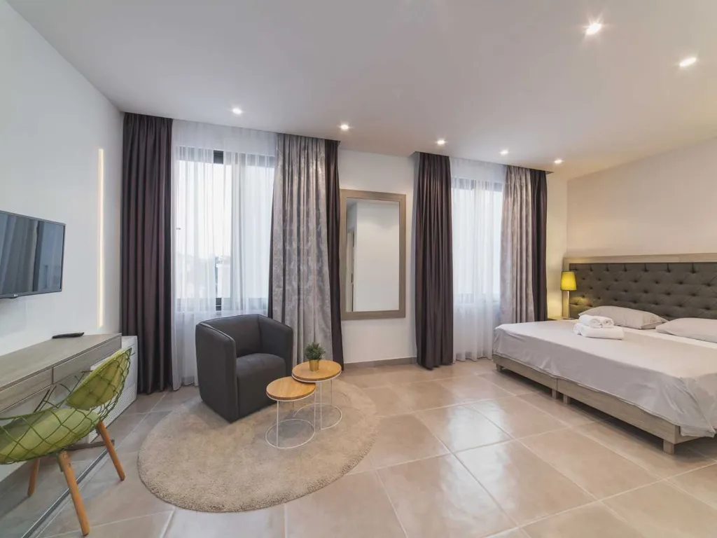 7-Bedroom Villa in Trogir for up to 14 Guests