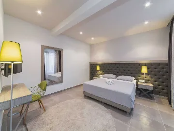 7-Bedroom Villa in Trogir for up to 14 Guests
