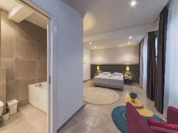 7-Bedroom Villa in Trogir for up to 14 Guests