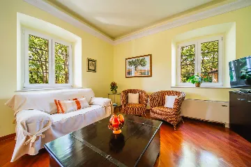 4-Bedroom Villa in Čilipi with Private Heated Pool