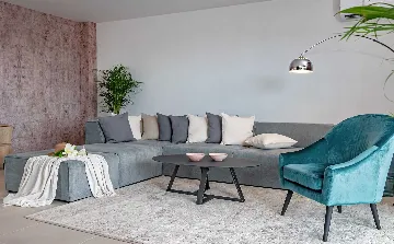 Villa for 8 Guests with Sea Views in Ražanj