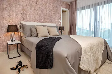 Villa for 8 Guests with Sea Views in Ražanj