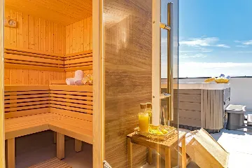 Villa for 8 Guests with Sea Views in Ražanj