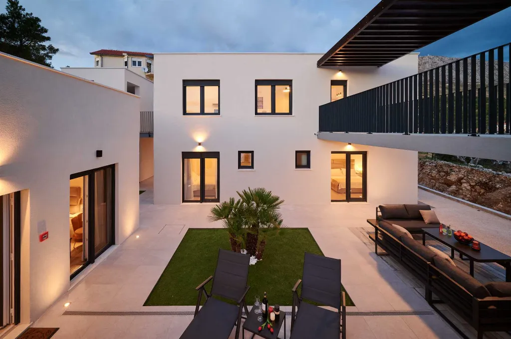 Mali Rat Villa with Heated Pool and Sea View