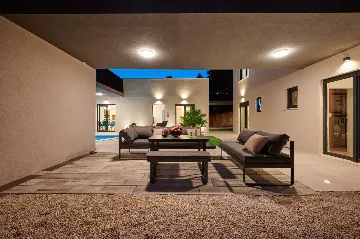 Mali Rat Villa with Heated Pool and Sea View