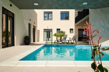 Mali Rat Villa with Heated Pool and Sea View