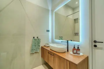 5-Bedroom Villa in Zatoglav with Heated Pool