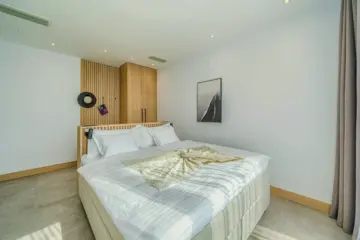 5-Bedroom Villa in Zatoglav with Heated Pool