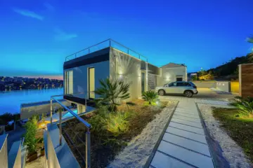 5-Bedroom Villa in Zatoglav with Heated Pool