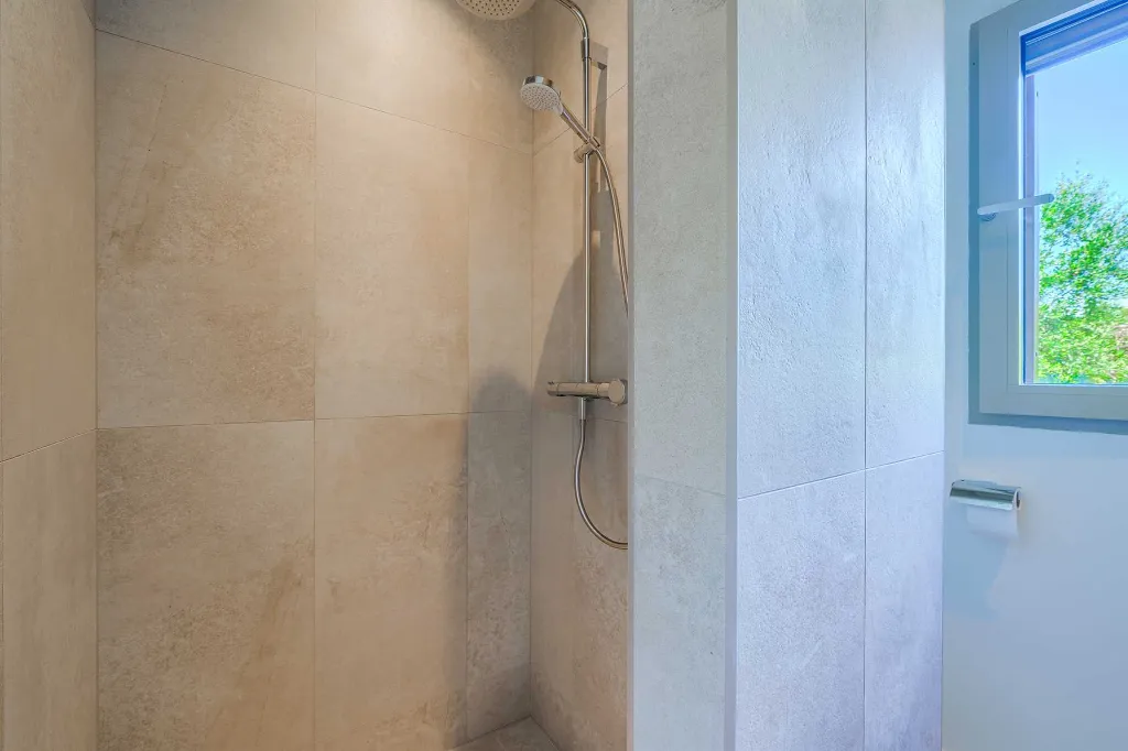 Villa for Two in Bobovišća with Private Heated Pool