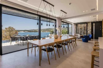 3-Bedroom Villa with Private Heated Pool in Zatoglav