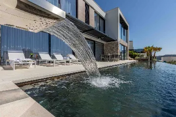 3-Bedroom Villa with Private Heated Pool in Zatoglav