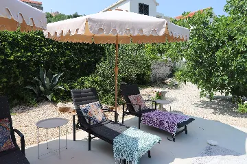 3-Bedroom Villa in Selca, Brač for 6 Guests