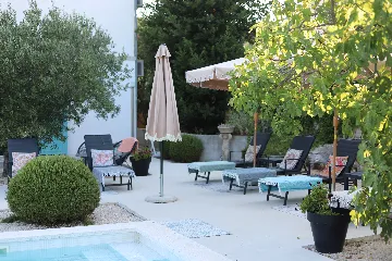 3-Bedroom Villa in Selca, Brač for 6 Guests