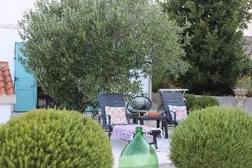 3-Bedroom Villa in Selca, Brač for 6 Guests