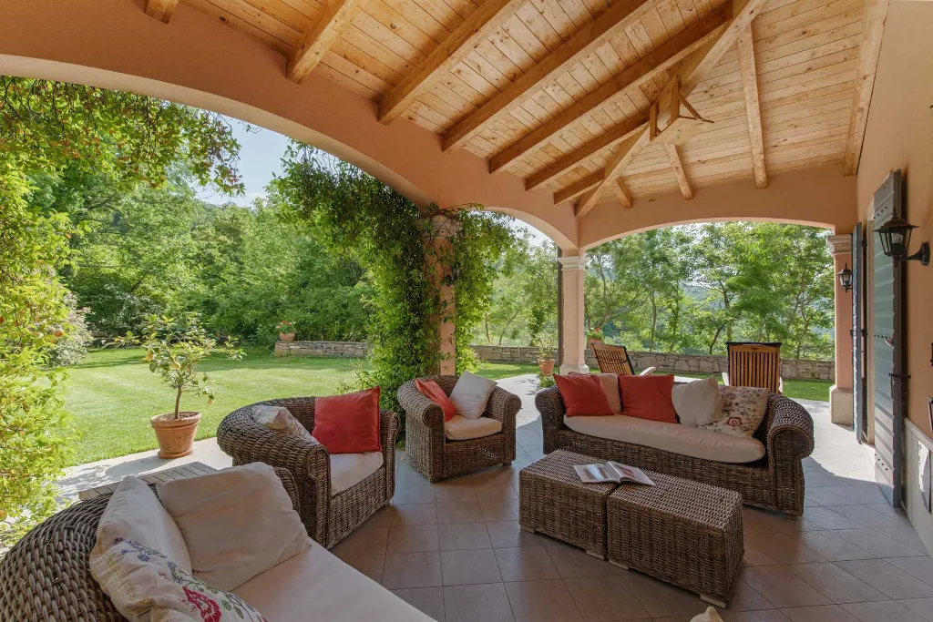 Istrian Countryside Villa in Buje (Up to 12 Guests)