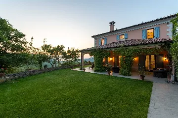 Istrian Countryside Villa in Buje (Up to 12 Guests)