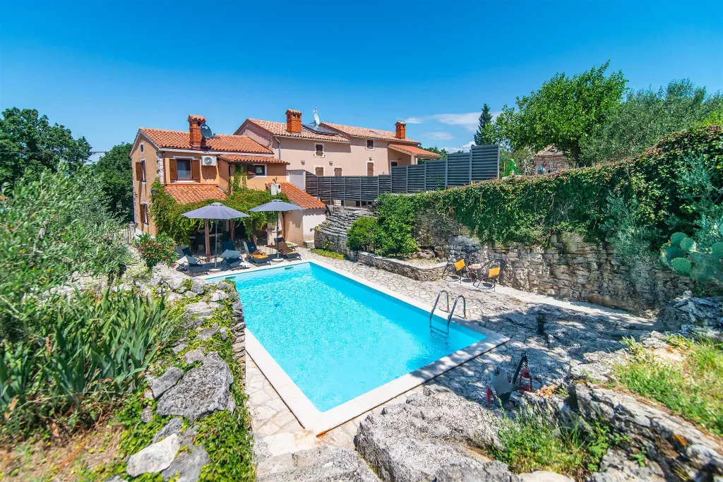3-Bedroom Villa in Rakalj for 6 Guests