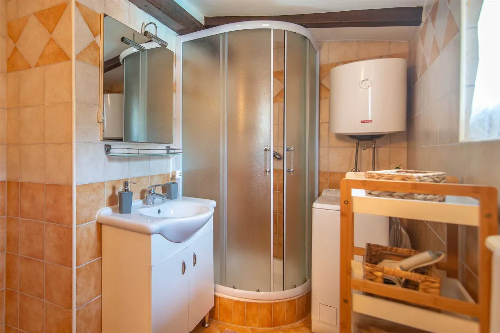 3-Bedroom Villa in Rakalj for 6 Guests
