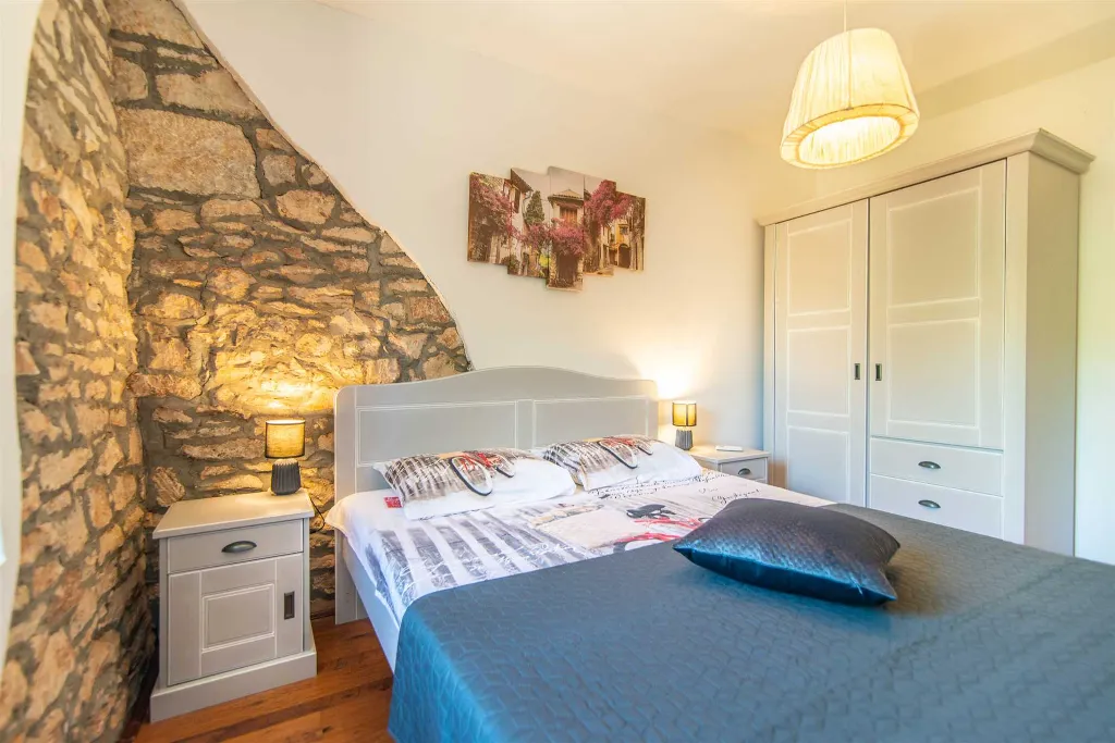 3-Bedroom Villa in Rakalj for 6 Guests