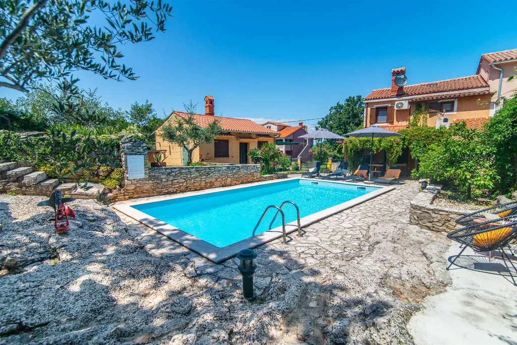 3-Bedroom Villa in Rakalj for 6 Guests