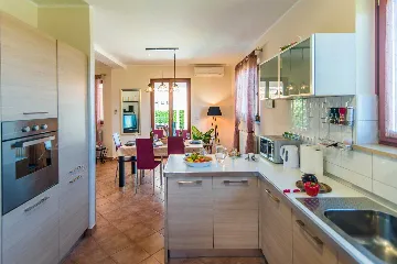 Villa in Rovinj for 12 Guests with Pool