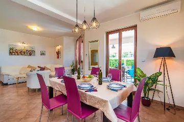 Villa in Rovinj for 12 Guests with Pool