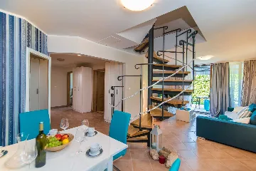 Villa in Rovinj for 12 Guests with Pool