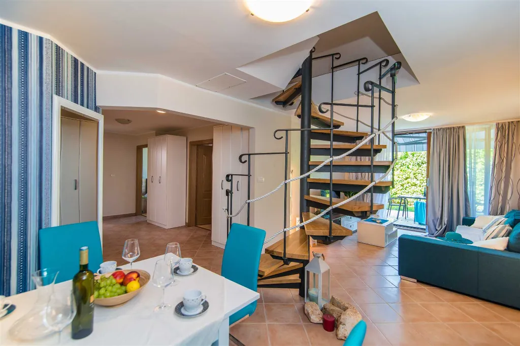 Villa in Rovinj for 12 Guests with Pool