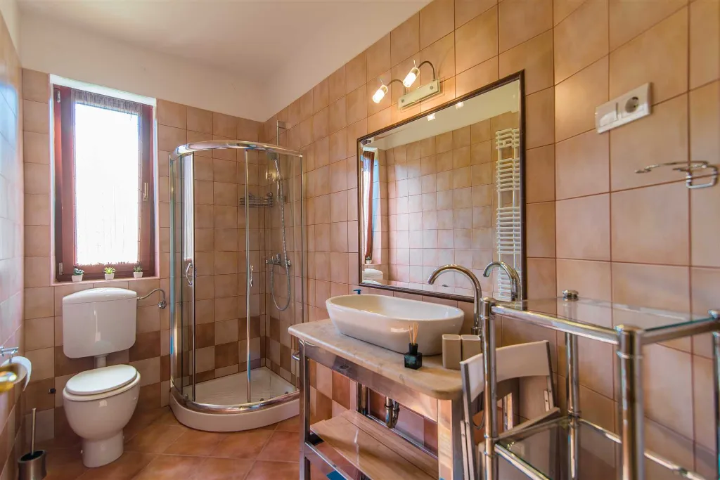 Villa in Rovinj for 12 Guests with Pool
