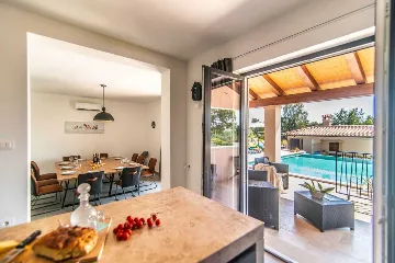 Svetivincenat Villa for 14 with Pool & BBQ