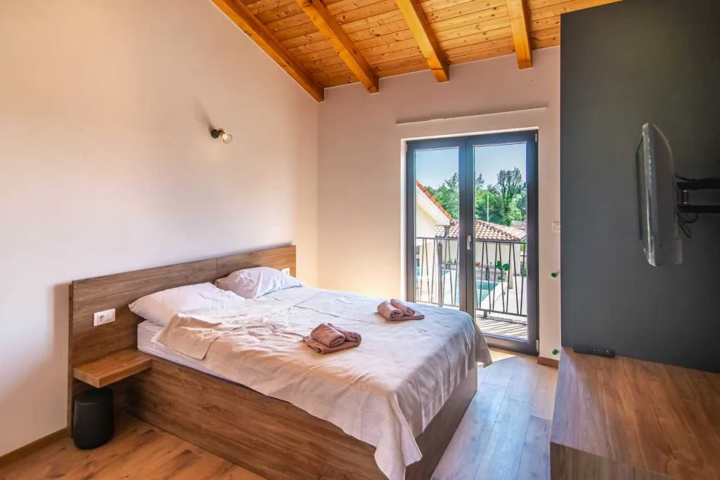 Svetivincenat Villa for 14 with Pool & BBQ