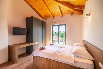 Svetivincenat Villa for 14 with Pool & BBQ