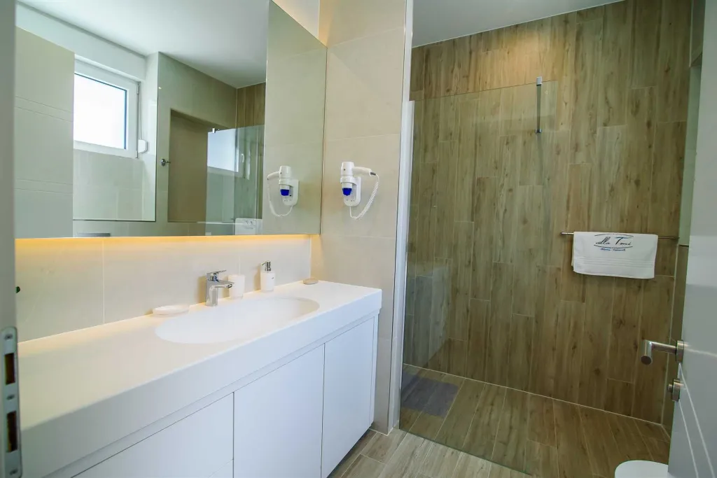 Villa for 10 Guests in Zaton, Dubrovnik