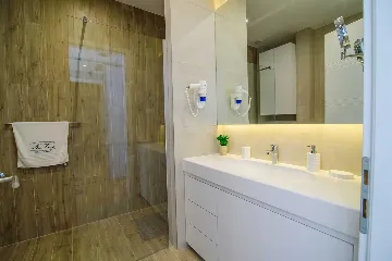 Villa for 10 Guests in Zaton, Dubrovnik