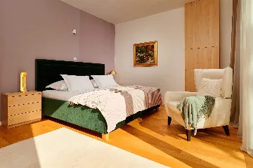 Sućuraj 4-Bedroom Villa with Heated Pool & Sea View