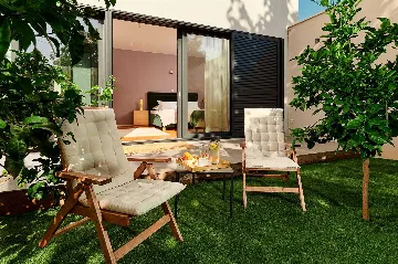 Sućuraj 4-Bedroom Villa with Heated Pool & Sea View