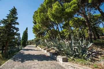 1-Bedroom Villa in Split for 2 Guests